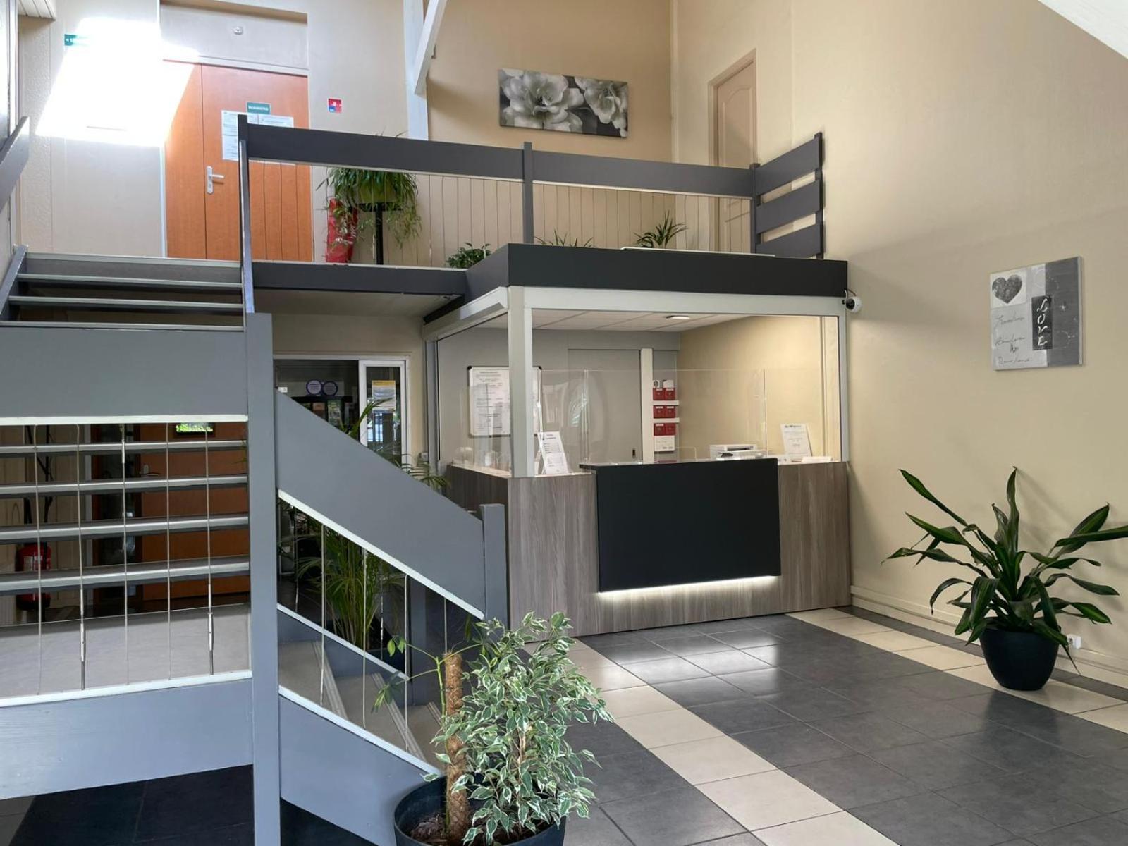 Be Myhôtel Evreux Ngoại thất bức ảnh