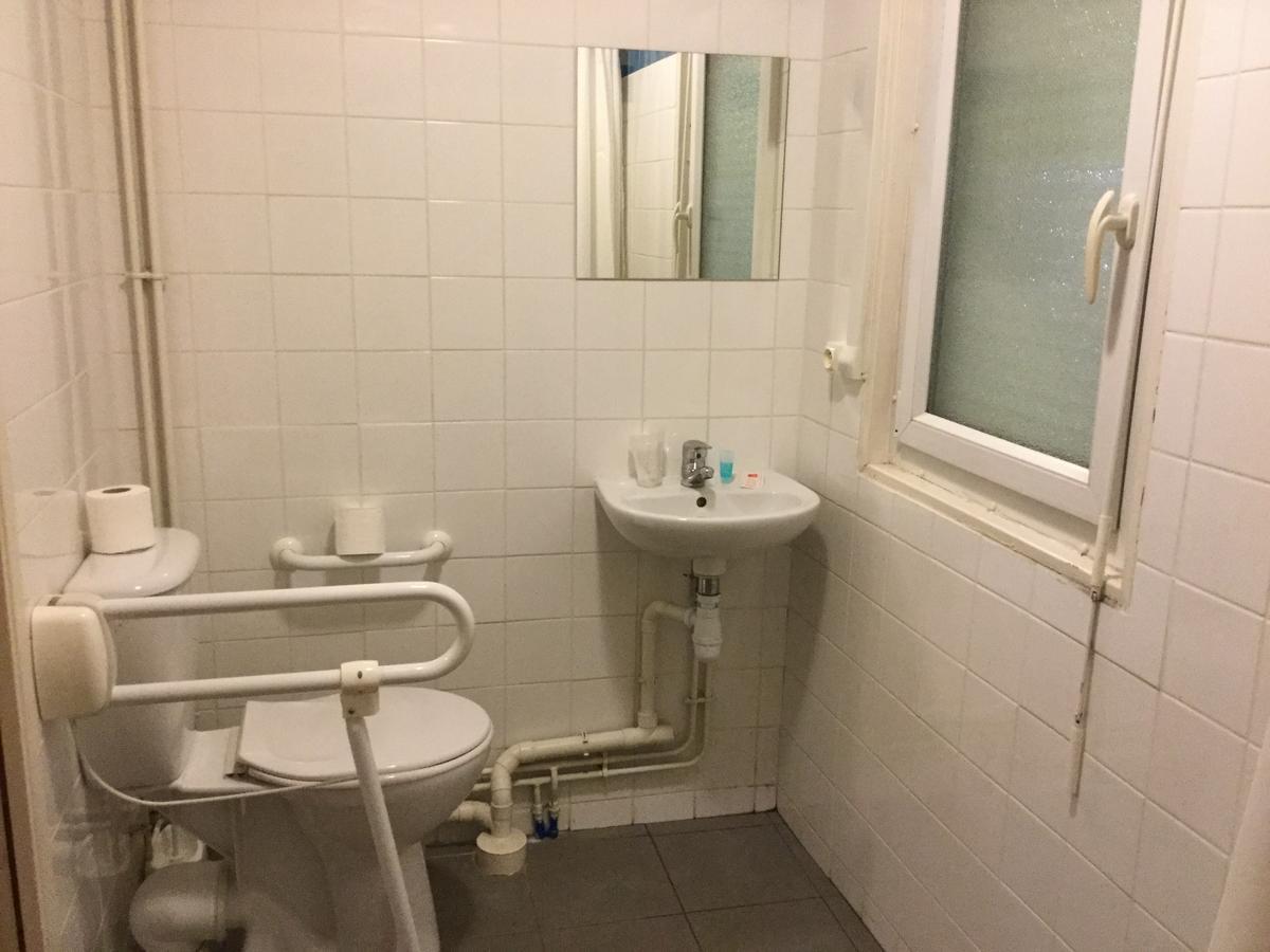 Be Myhôtel Evreux Ngoại thất bức ảnh