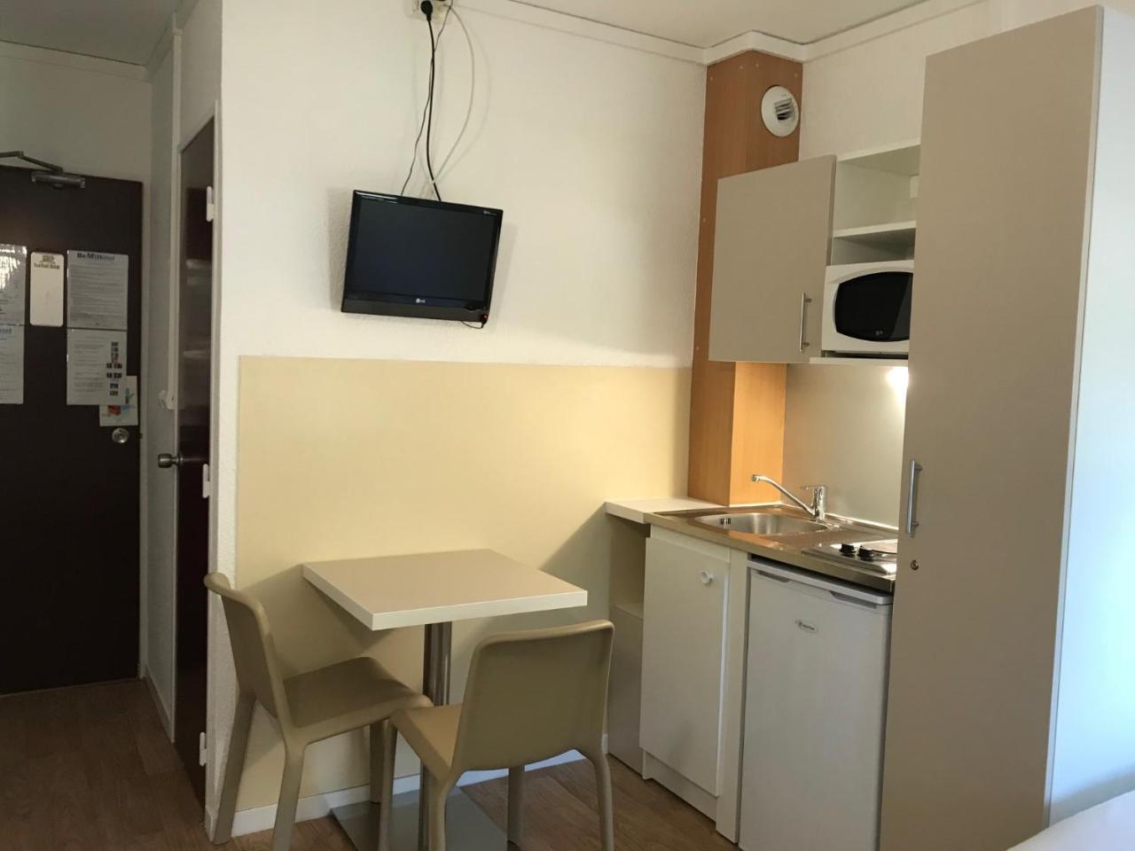 Be Myhôtel Evreux Ngoại thất bức ảnh